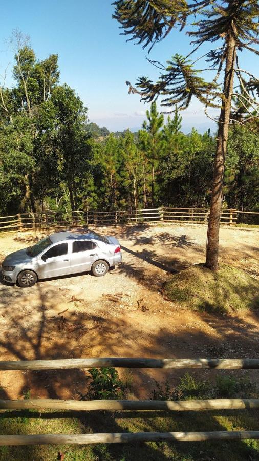 Chalé dos tucanos Campos do Jordão Exterior foto